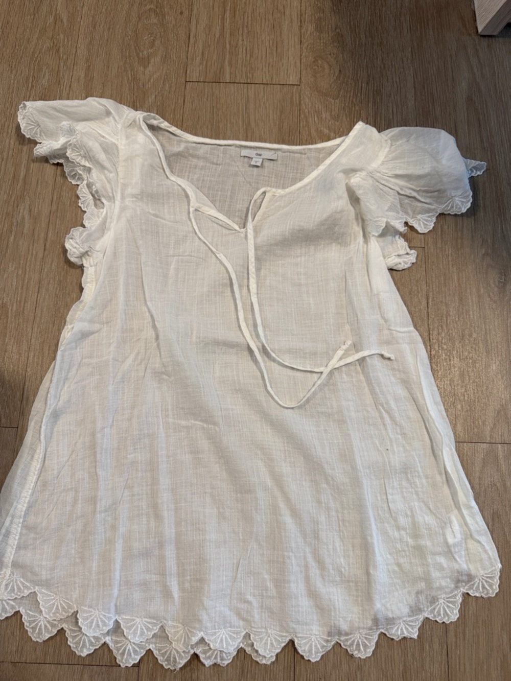 Gap White Lace-Trim Peasant Top